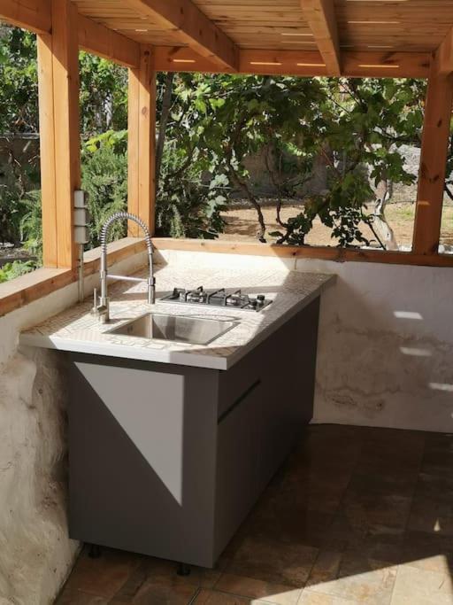 Souterrain Fuer Max 2 P., Bad, Aussenkueche, Garten Ґуімар Екстер'єр фото